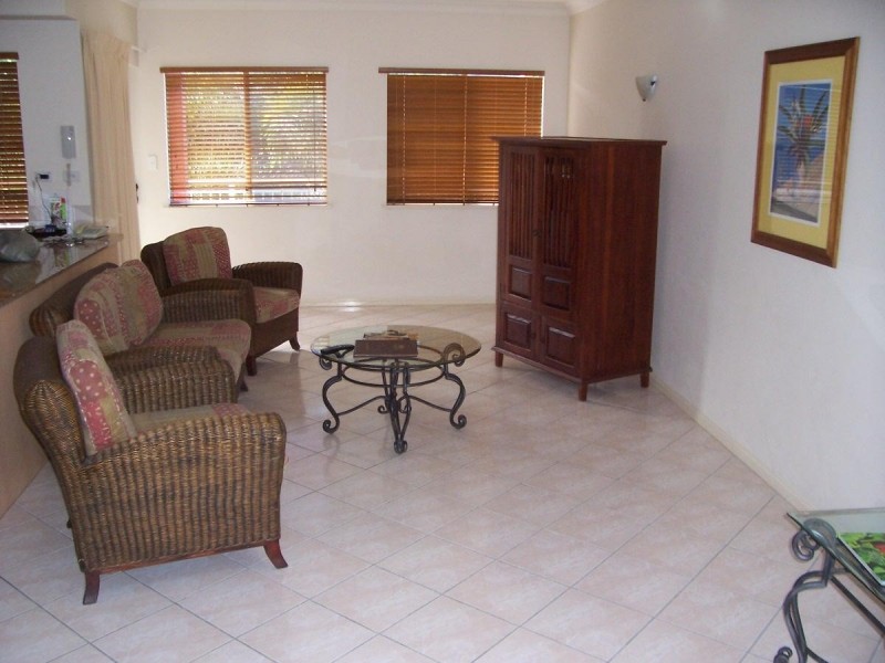 1119/2 Greenslopes Street, Edge Hill QLD 4870