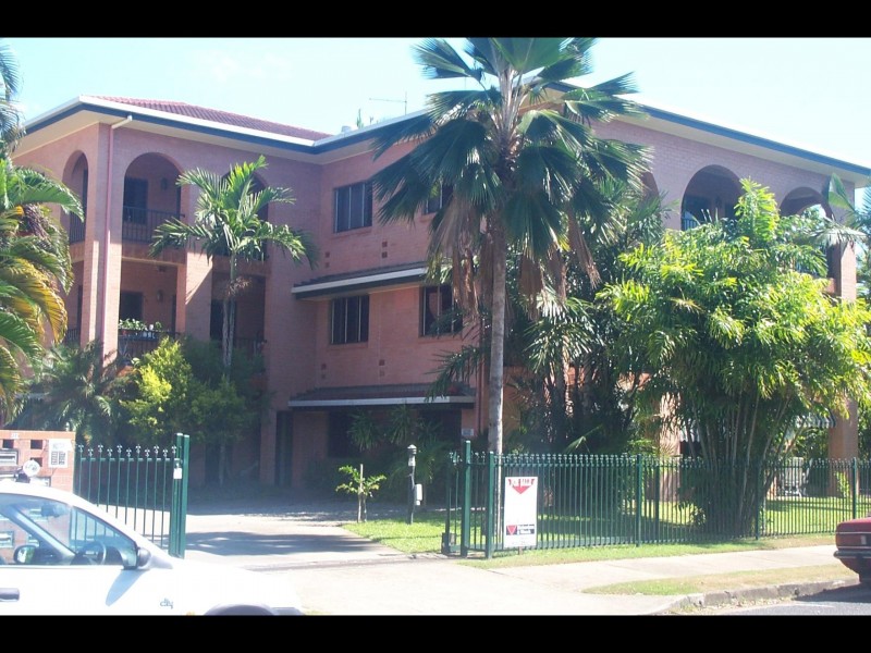 1/271 The Esplanade, Cairns North QLD 4870