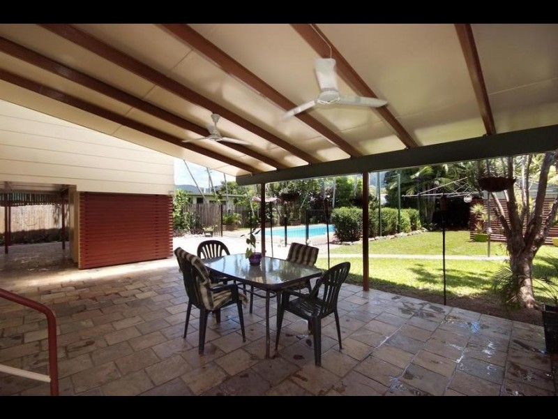 141-143 McCormack Street, Manunda QLD 4870