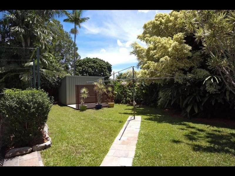 141-143 McCormack Street, Manunda QLD 4870