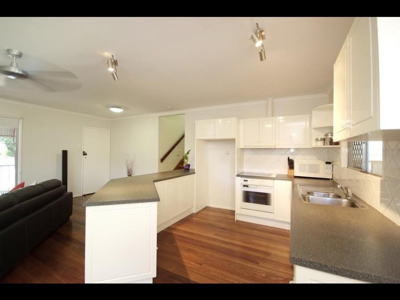 141-143 McCormack Street, Manunda QLD 4870