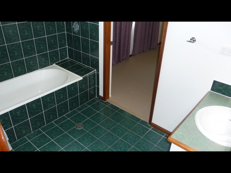 154b McCormack Street, Manunda QLD 4870