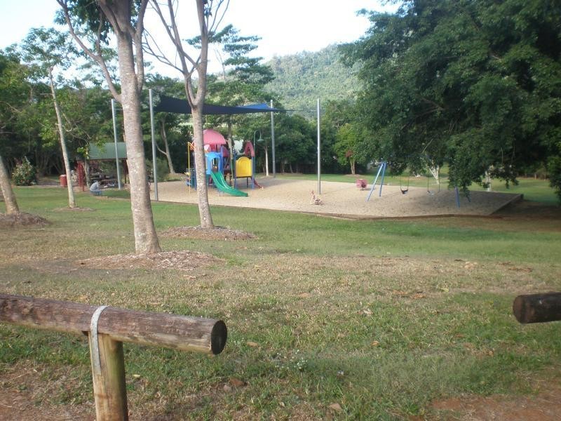 29 Pilosa Street, Redlynch QLD 4870