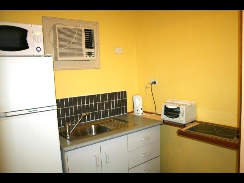 220/1 Anderson Rd, Woree QLD 4868