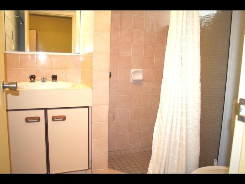 220/1 Anderson Rd, Woree QLD 4868