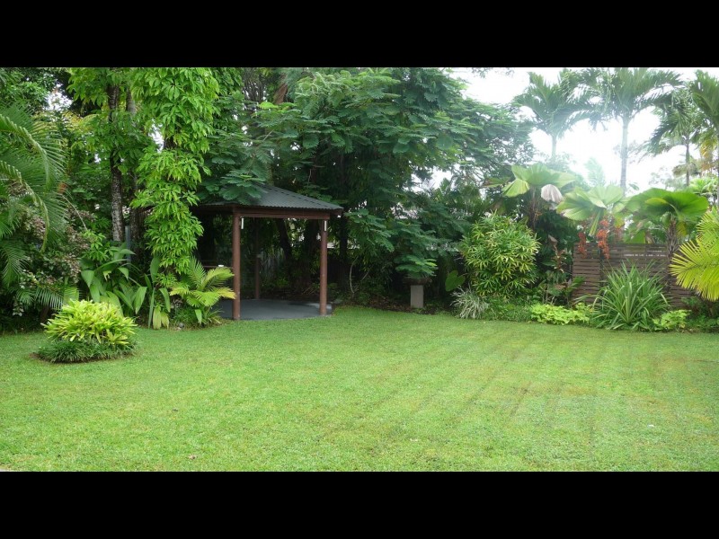 16 Norris, Whitfield QLD 4870