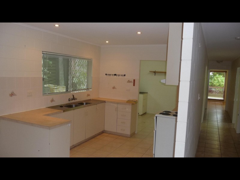 16 Norris, Whitfield QLD 4870