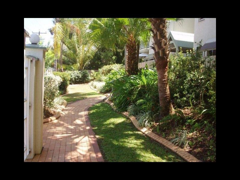 5/98-100 Moore Street, Trinity Beach QLD 4879