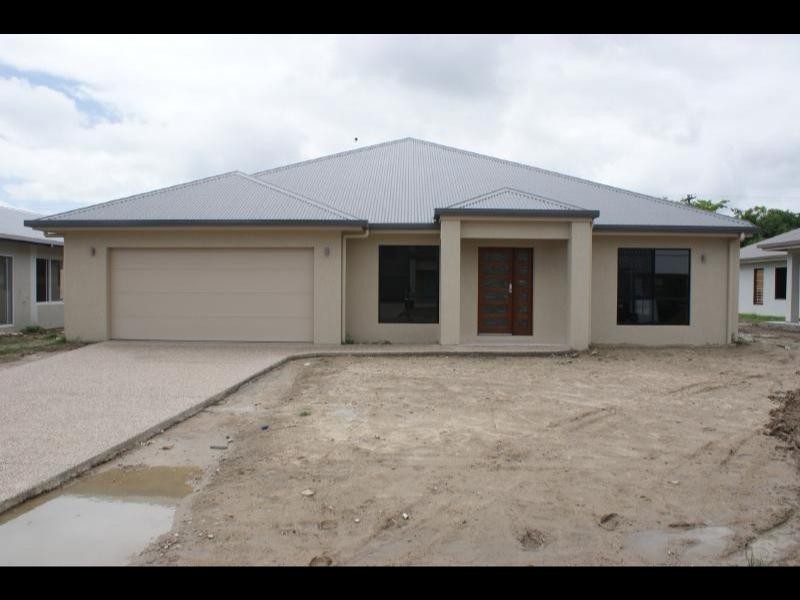26 Irridescent Close, Trinity Park QLD 4879