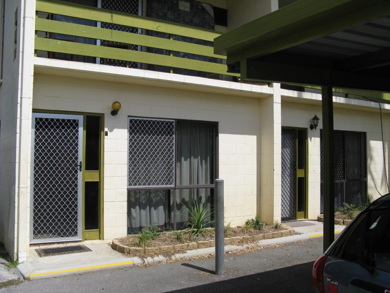 1/5 Pioneer Street, Manoora QLD 4870