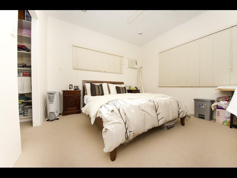 8 Saddle Mountain Road, Smithfield QLD 4878