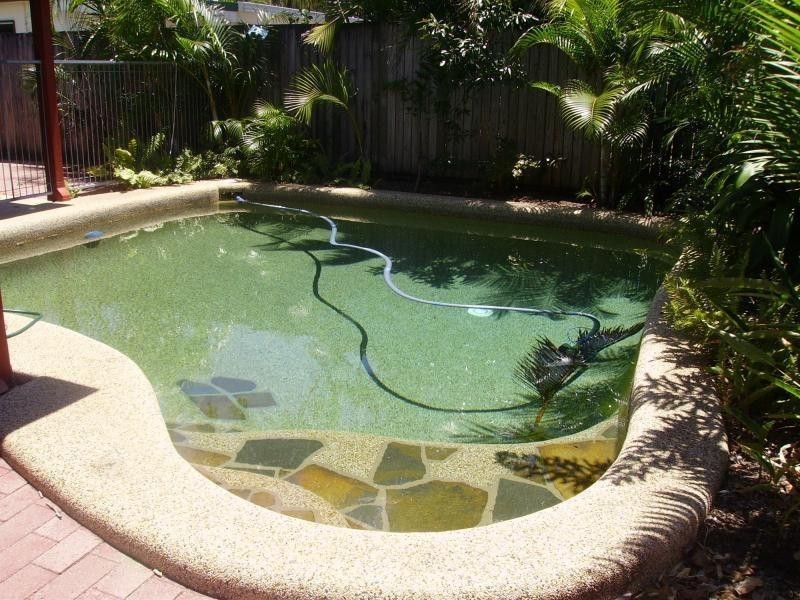 10 Ash Street, Holloways Beach QLD 4878