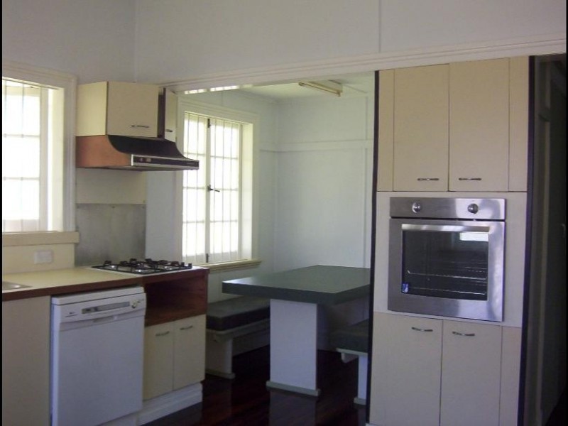 395 Mayers Street, Edge Hill QLD 4870
