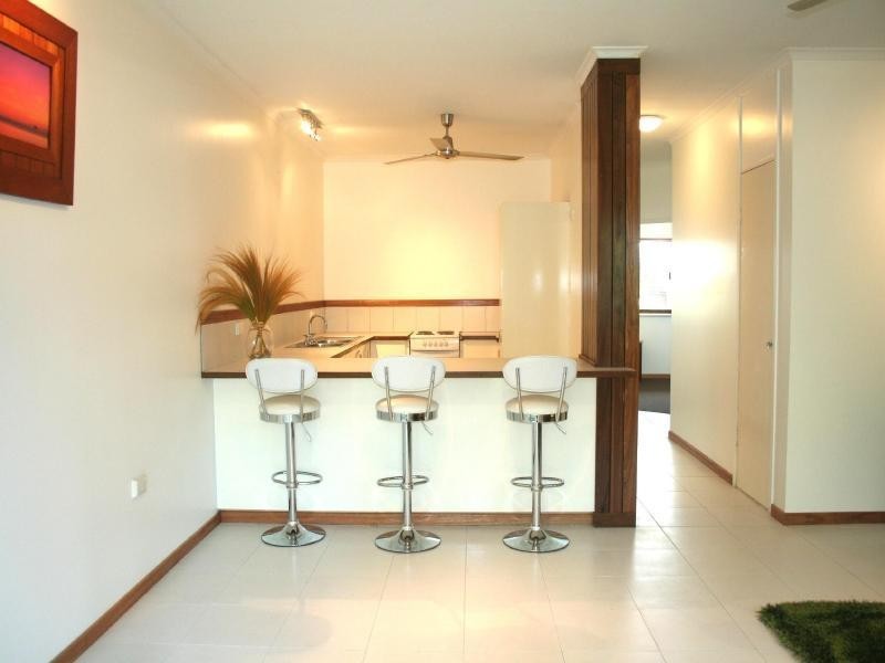 2/13 Springfield Crescent, Manoora QLD 4870