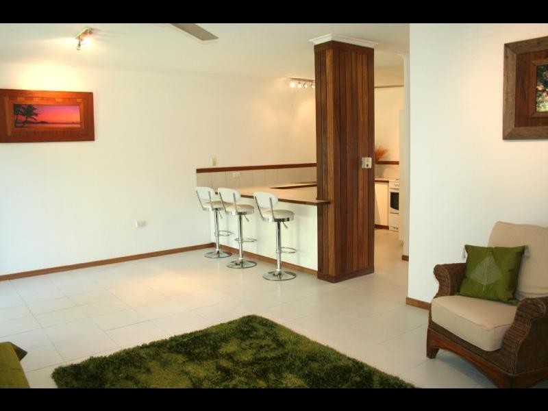 2/13 Springfield Crescent, Manoora QLD 4870