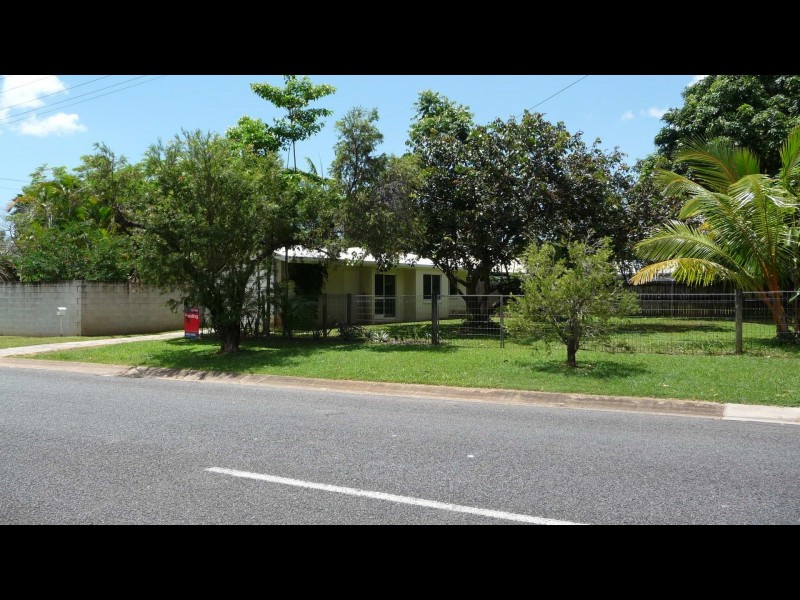 21 Impey Street, Caravonica QLD 4878