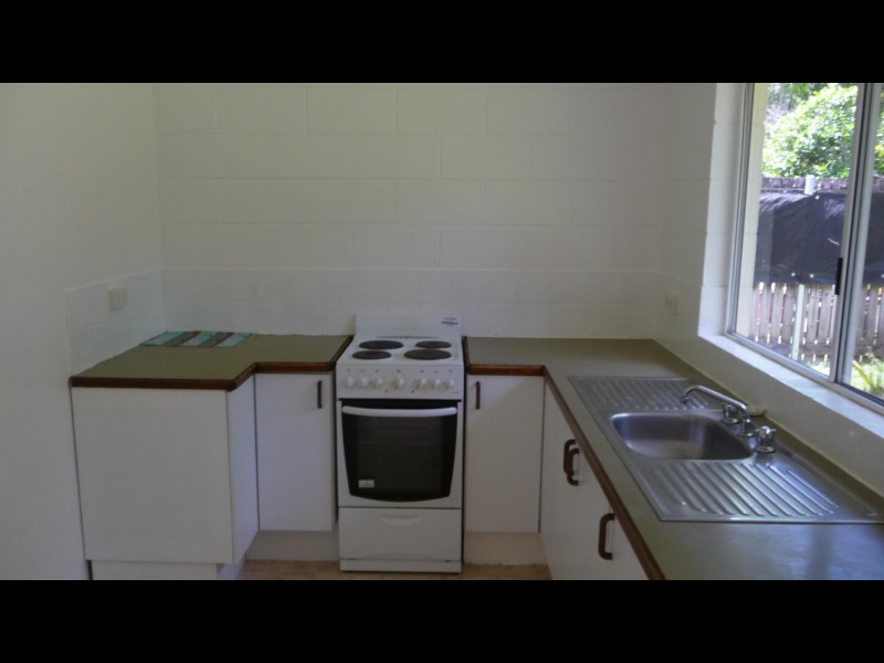21 Impey Street, Caravonica QLD 4878
