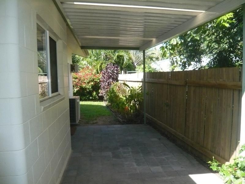 2/9 Portsea Crescent, Kewarra Beach QLD 4879