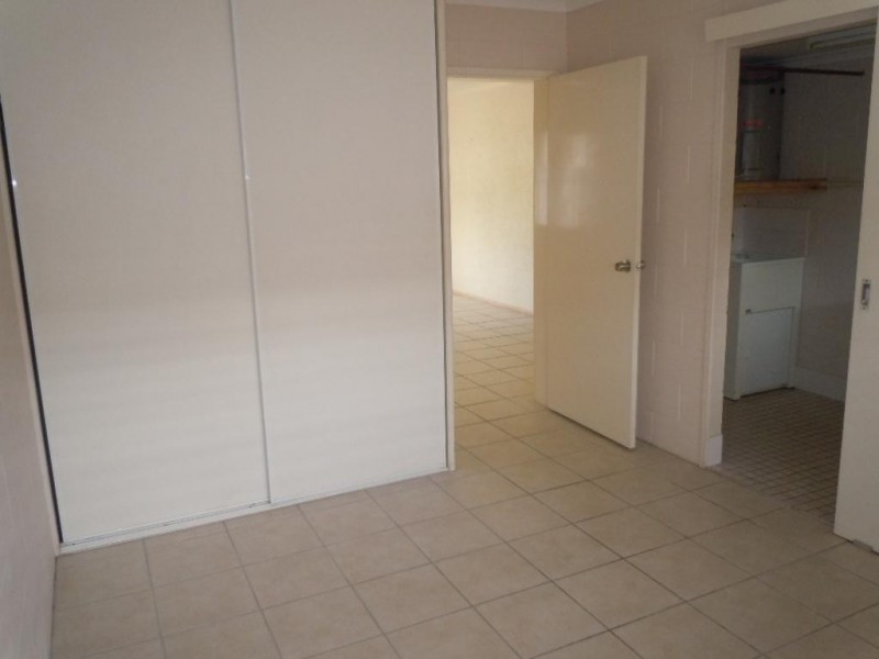 4/180 Pease Street, Manunda QLD 4870