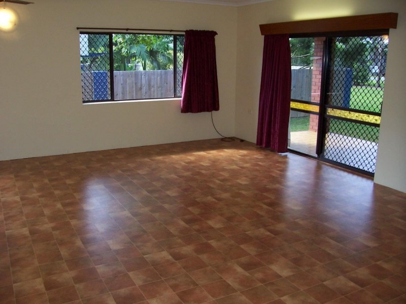 9 Pennine Close, Smithfield QLD 4878