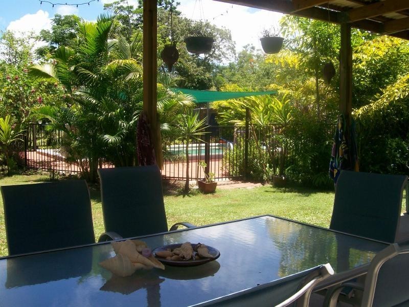 8 Phillip Street, Machans Beach QLD 4878