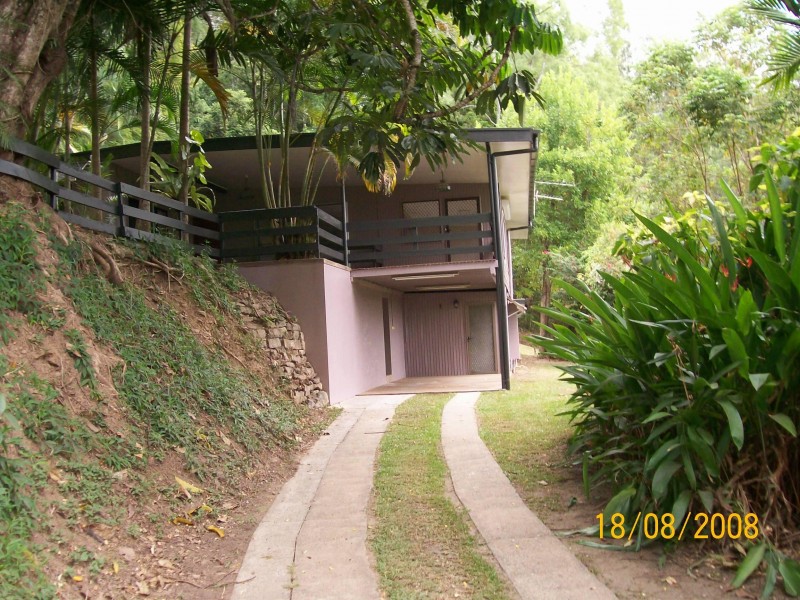 39 Brinsmead Terrace, Kanimbla QLD 4870