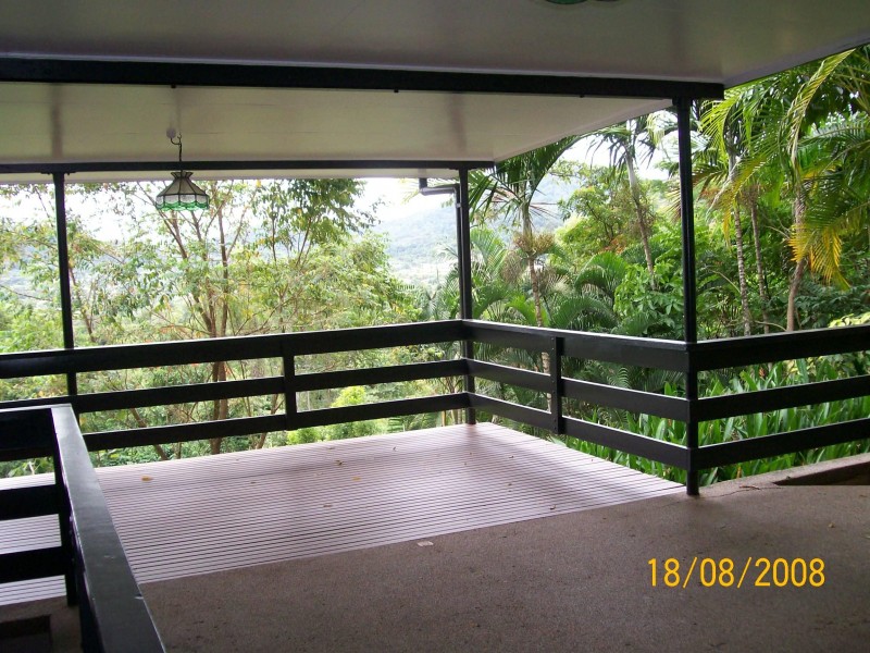 39 Brinsmead Terrace, Kanimbla QLD 4870