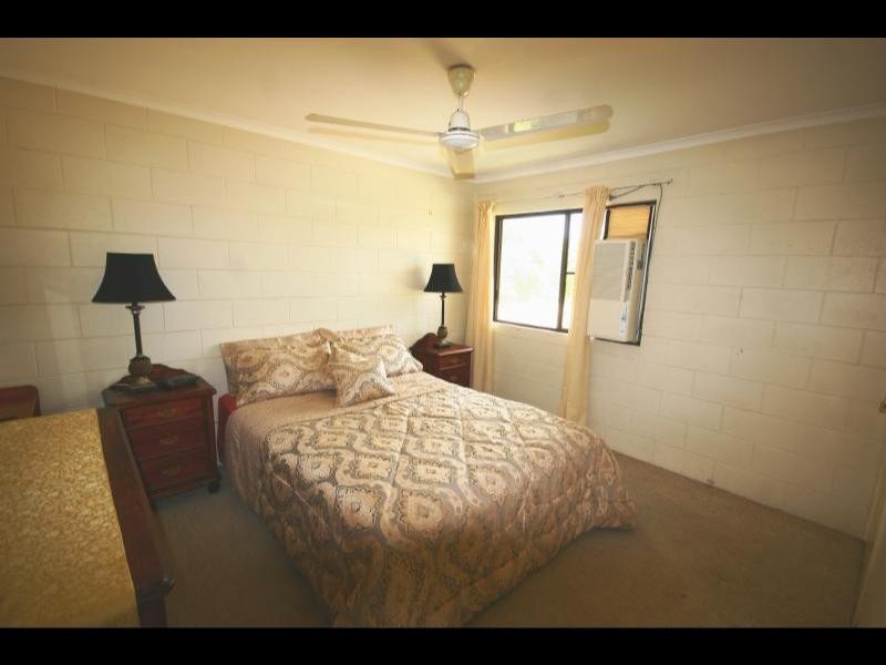 7/4 Hector Close, Westcourt QLD 4870