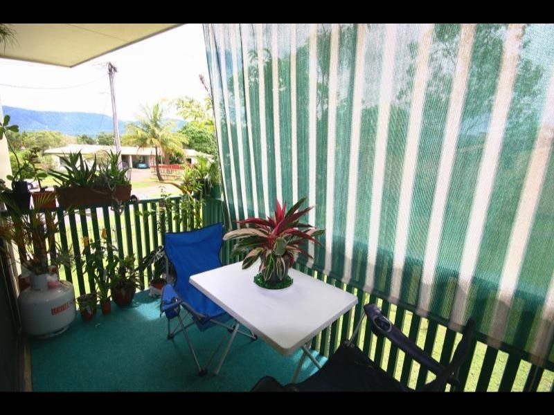 7/4 Hector Close, Westcourt QLD 4870