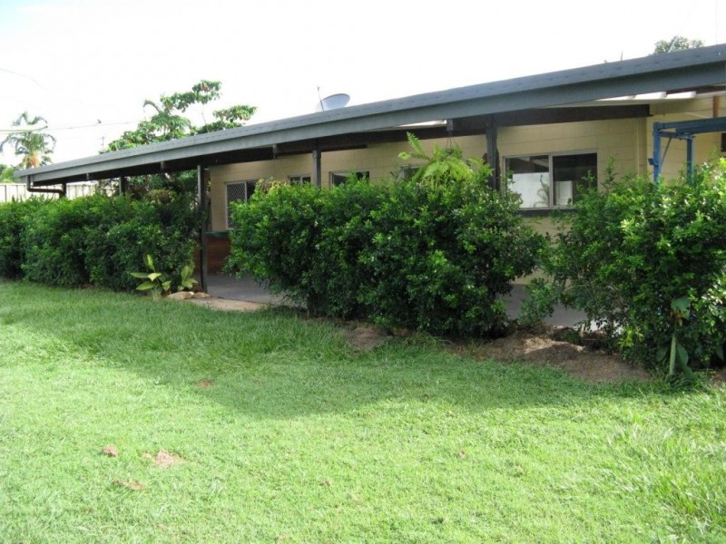 6 Centaur Street, Trinity Park QLD 4879