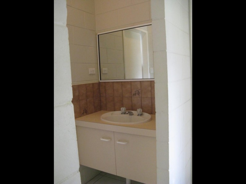 6 Centaur Street, Trinity Park QLD 4879