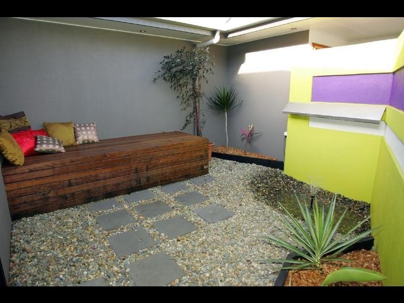 1 Springbrook Avenue, Redlynch QLD 4870