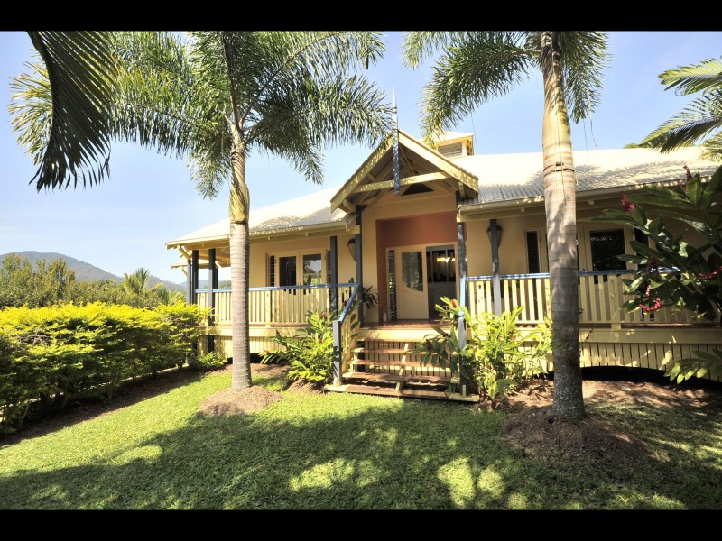 29 Gloucester Street, Whitfield QLD 4870