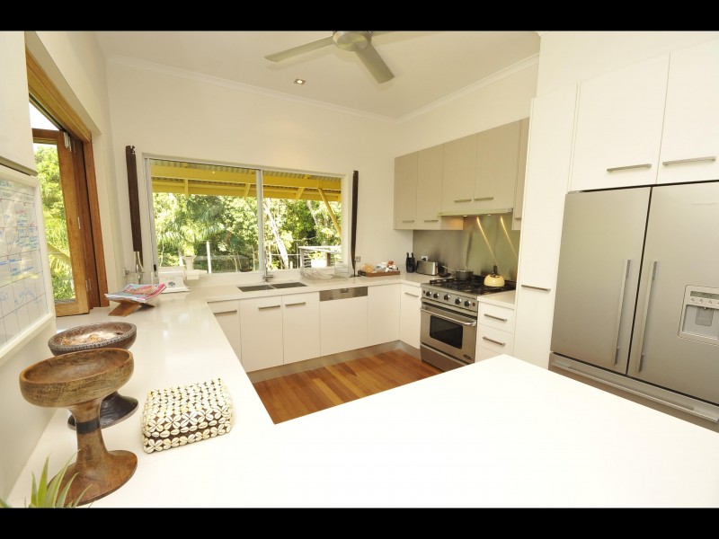 29 Gloucester Street, Whitfield QLD 4870