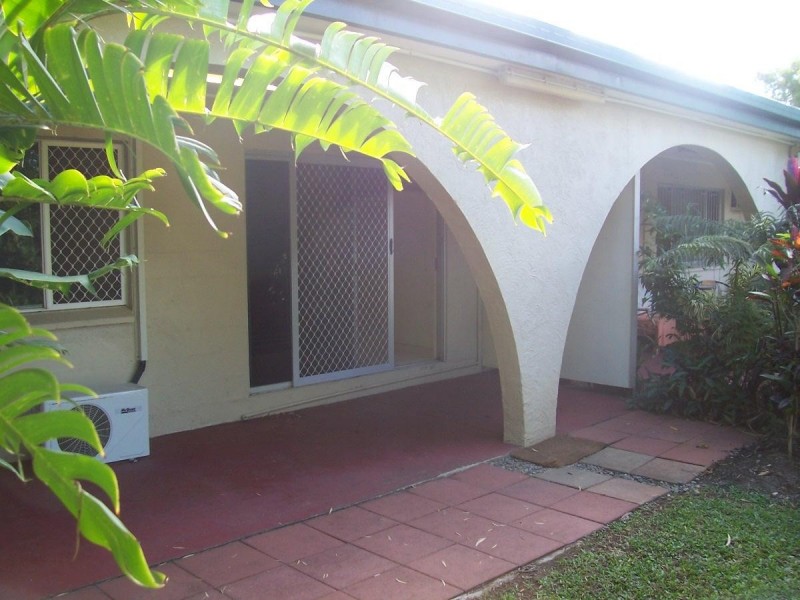 3/126 Greenslopes Street, Edge Hill QLD 4870