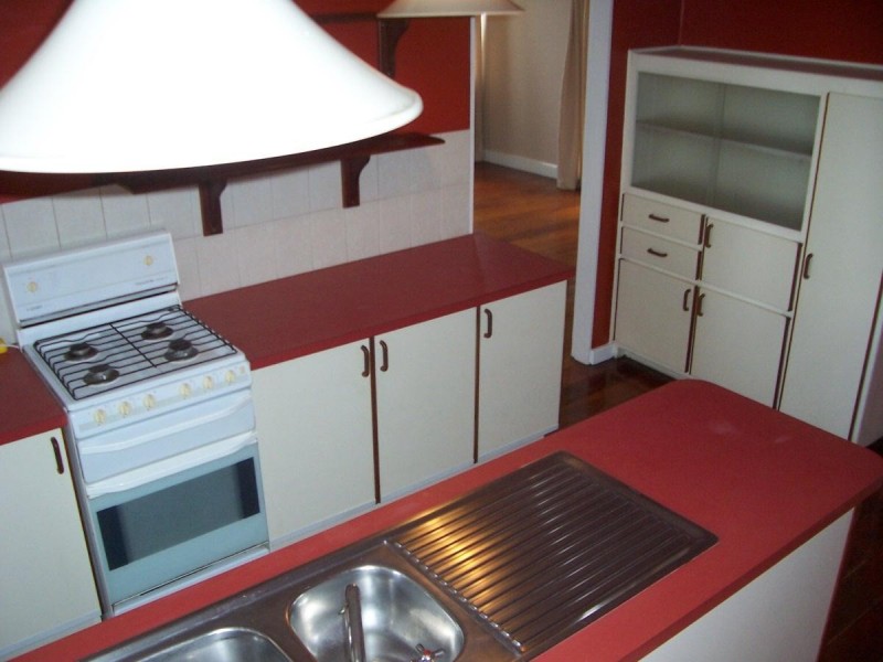 318 Pease Street, Edge Hill QLD 4870