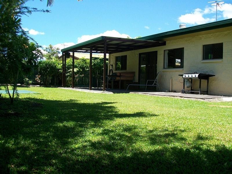 1/32B Turner Street, Whitfield QLD 4870