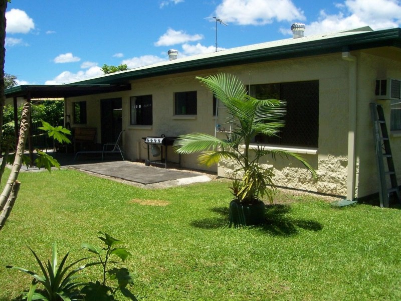 1/32B Turner Street, Whitfield QLD 4870