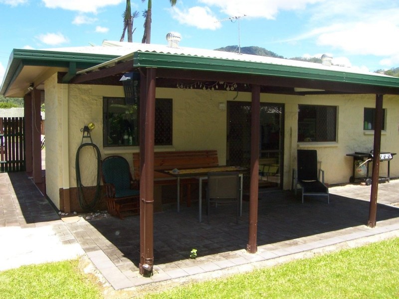 1/32B Turner Street, Whitfield QLD 4870