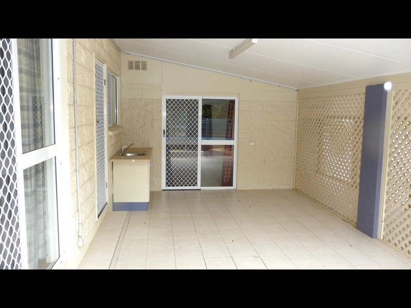 37 Currawong Street, Bayview Heights QLD 4868