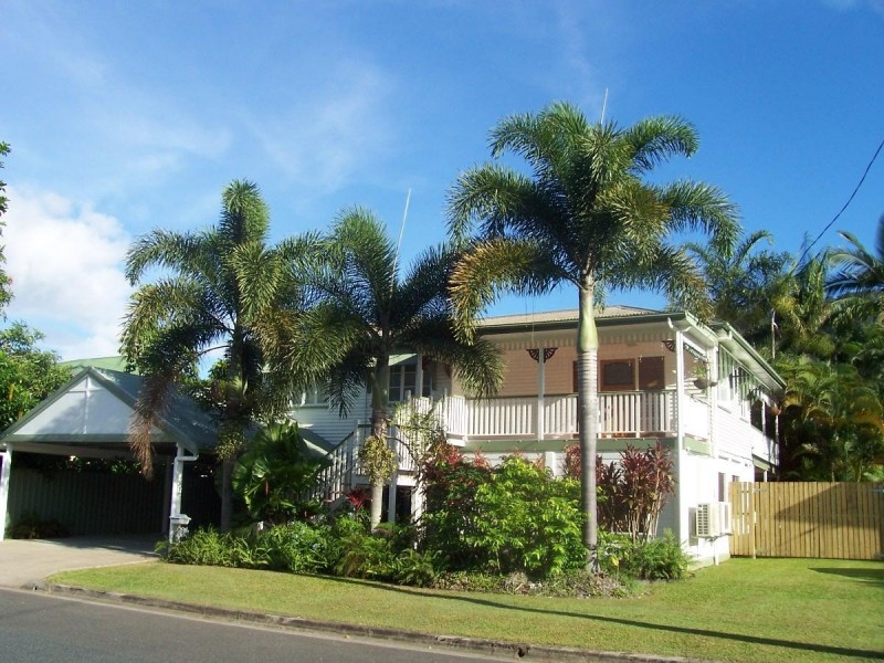 232 Woodward, Whitfield QLD 4870