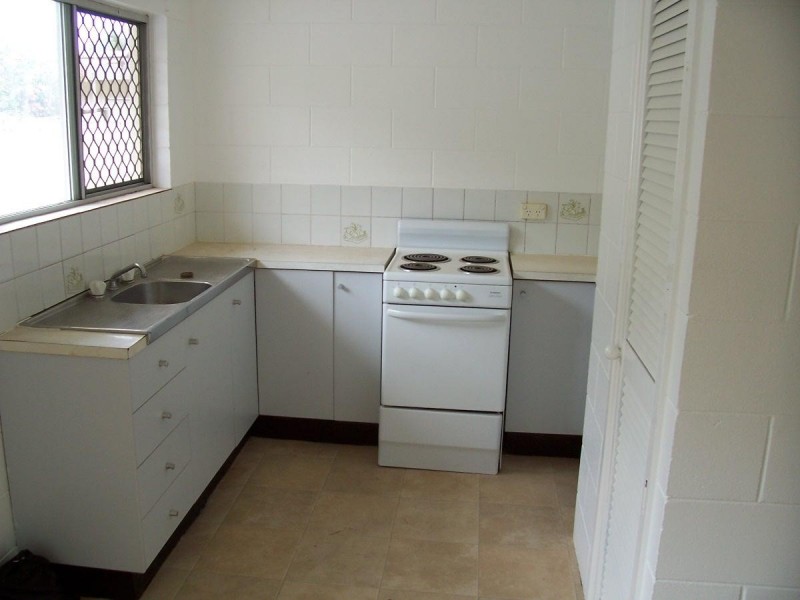 24 PALMERSTON STREET, Aeroglen QLD 4870