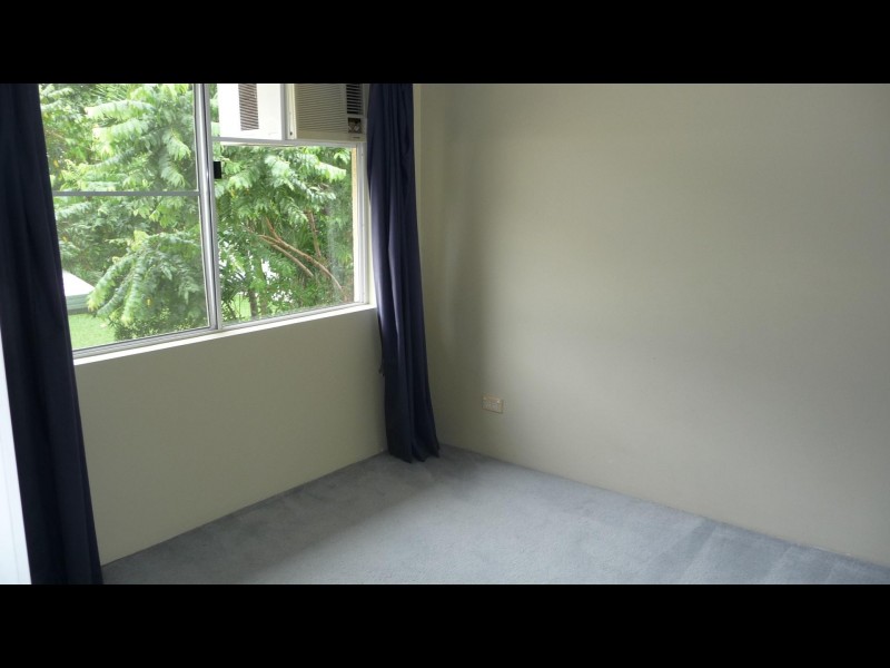 4/32 Short Street, Redlynch QLD 4870