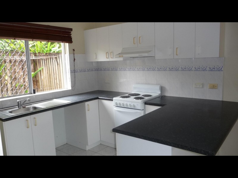 4/32 Short Street, Redlynch QLD 4870