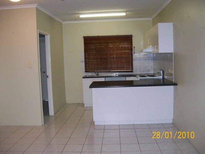 4/32 Short Street, Redlynch QLD 4870