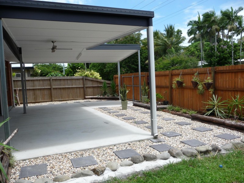 59 Hayward street, Mooroobool QLD 4870