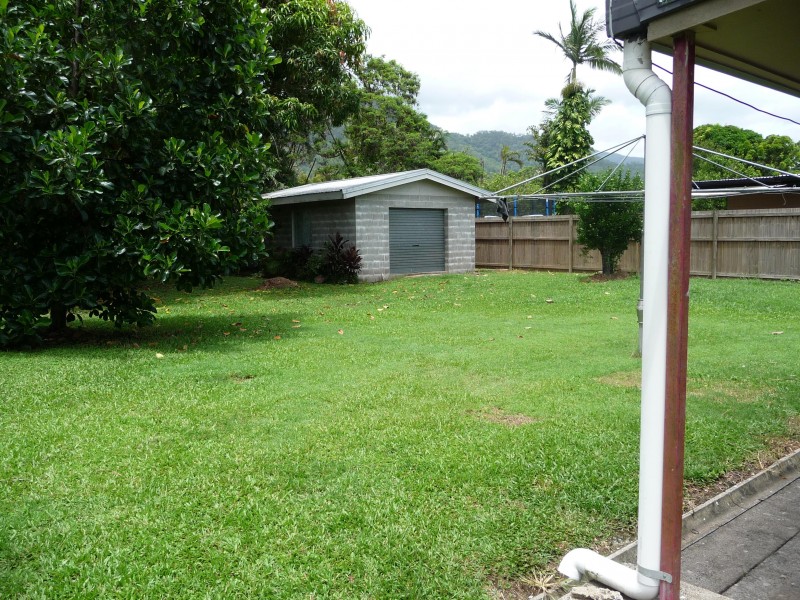 59 Hayward street, Mooroobool QLD 4870