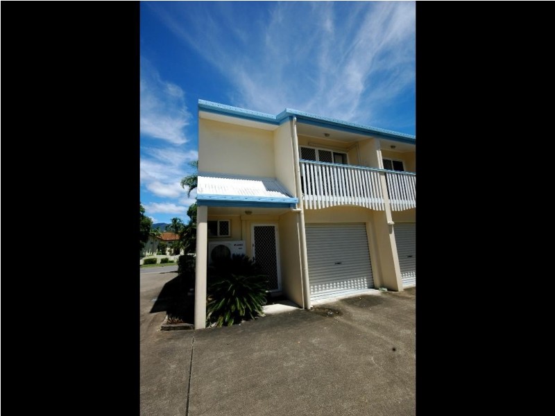 2/10 Grantala Street, Manoora QLD 4870