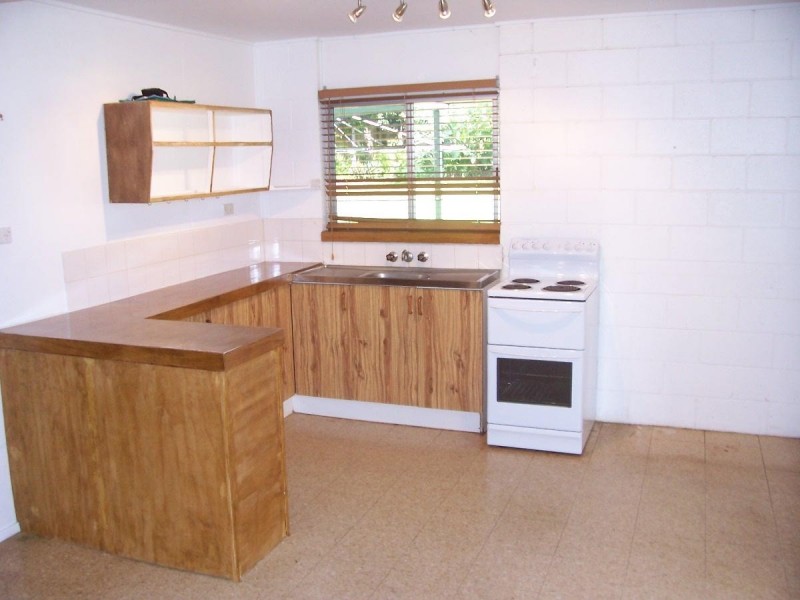 30 Peridot Street, Bayview Heights QLD 4868