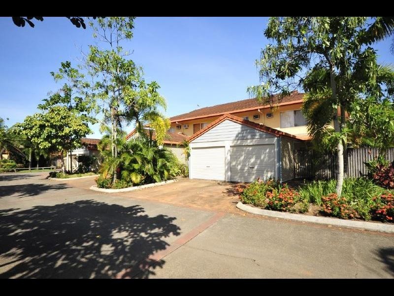 6/2-5 Marella Close, Manoora QLD 4870